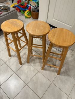 Set of 3 Wooden Bar Stools