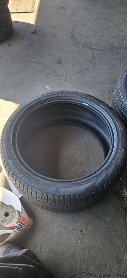 275/40/21 pirrelli Scorpion verde tire 275 40 21