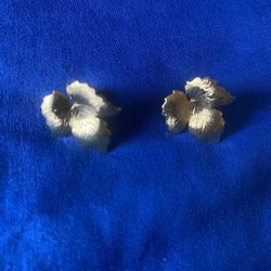 Goldtone Maple Leaf Earrings 