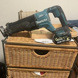 Brushless Makita Sawsall 