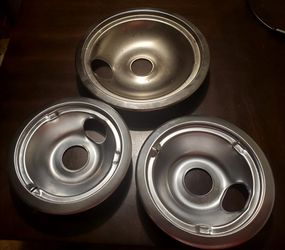 3 Drip Pans (2 Smaller Like New; 1 Larger Used)