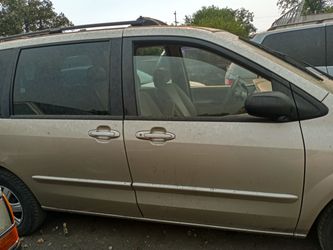 For parts 2001 Mazda mpv