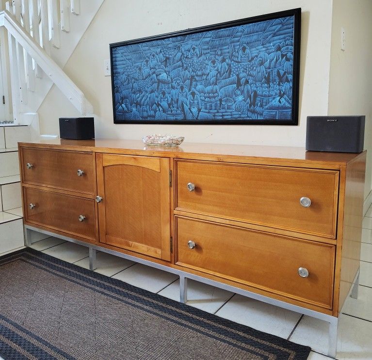 SOLID WOOD ENTERTAINMENT CENTER TV STAND DELIVERY AVAILABLE