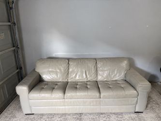 Havertys Leather Couch