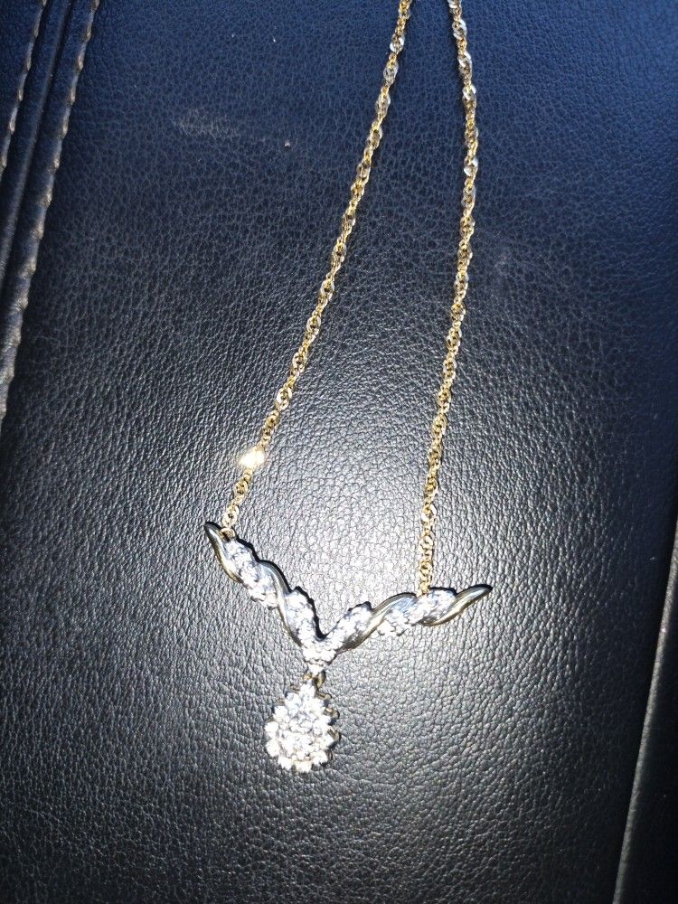 14k Yellow And White Gold Diamond Necklace And Pendant