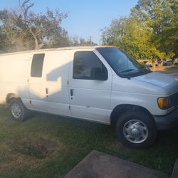 Ford E250