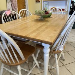 Table And 6 Chairs. $200