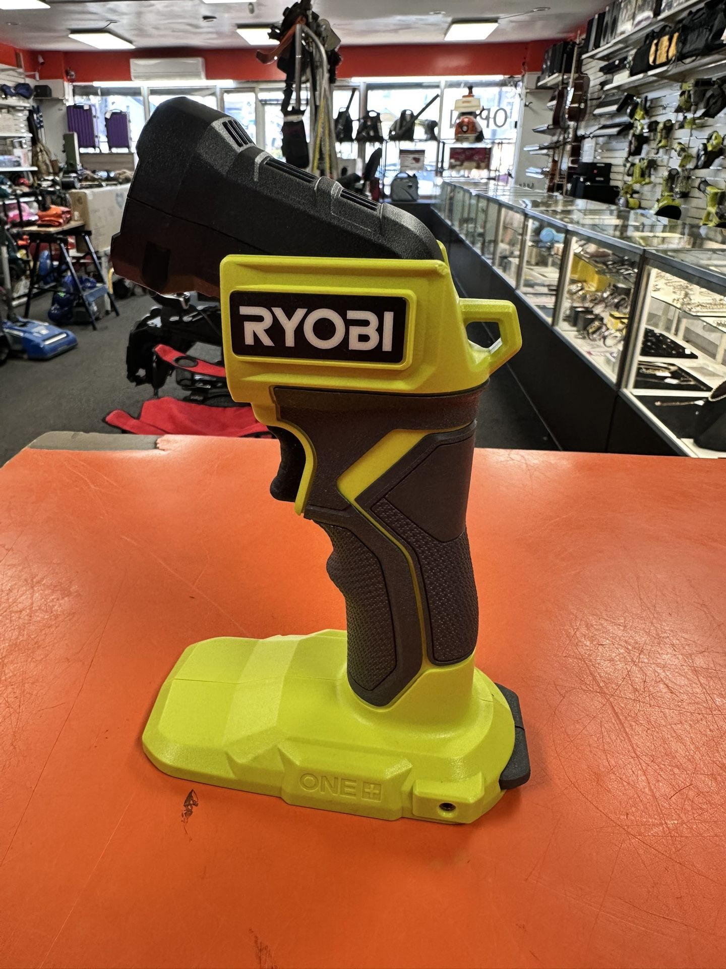 Ryobi PCL660 LED Flashlight