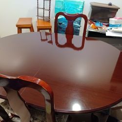 Wood Dining Table $200 With Free Barstools And Ottoman