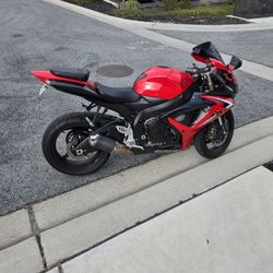 2007 Suzuki GSX-R With Low Miles