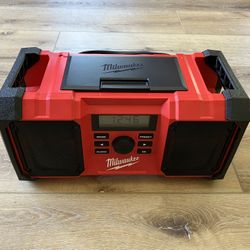 Milwaukee M18 Radio 