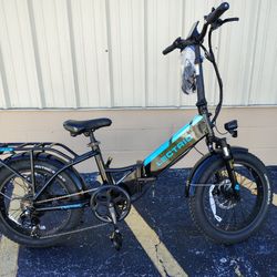 Like New Lectric XP 3.0 Electric Bikes 28 Mph With 50 Mile Range