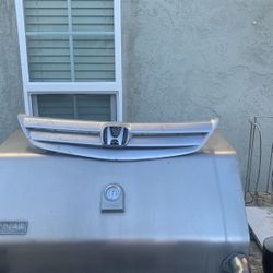Honda 2003 Grill Complete No Rips 20 Obo