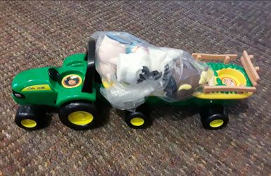 Kids John Deere tractor toy