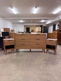 Mid Century Modern Wood Color 6 Drawer Dresser & 2 Matching Nightstands