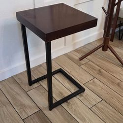 Pier1 C Table