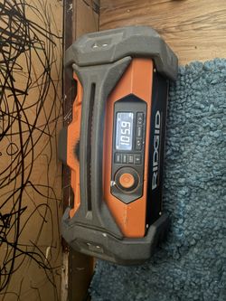 Ridgid R84087 18V Lithium Ion Cordless Radio