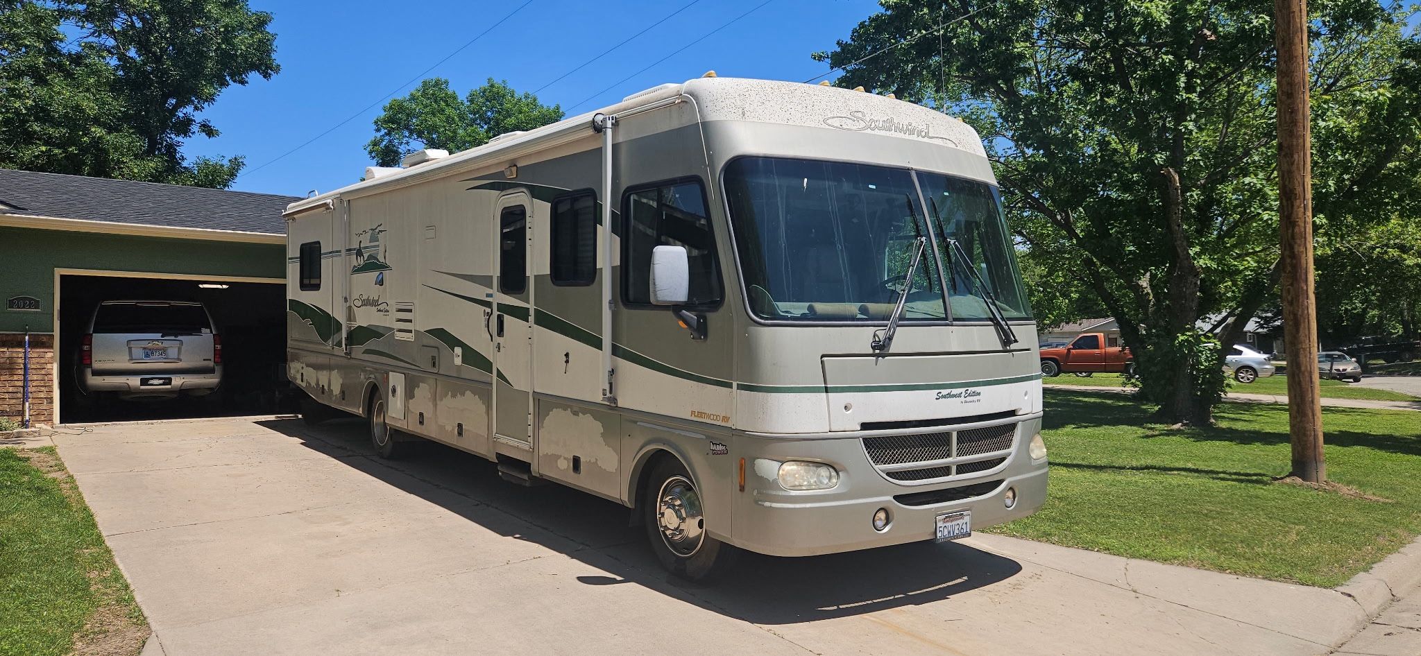 2001 Fleetwood South wind