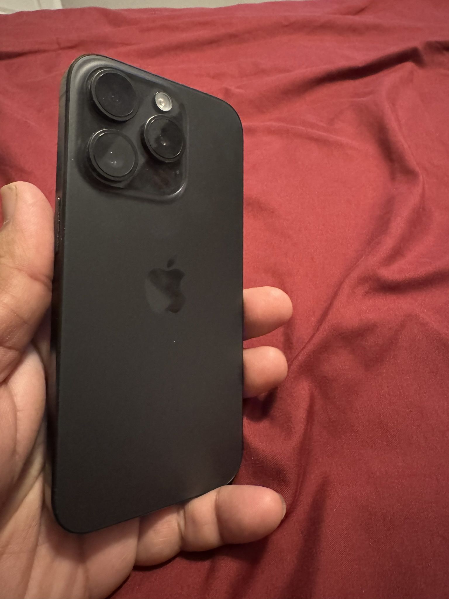iPhone 15 pro UNLOCKED .. MINT CONDITION