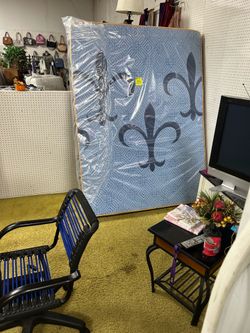 Queen mattress