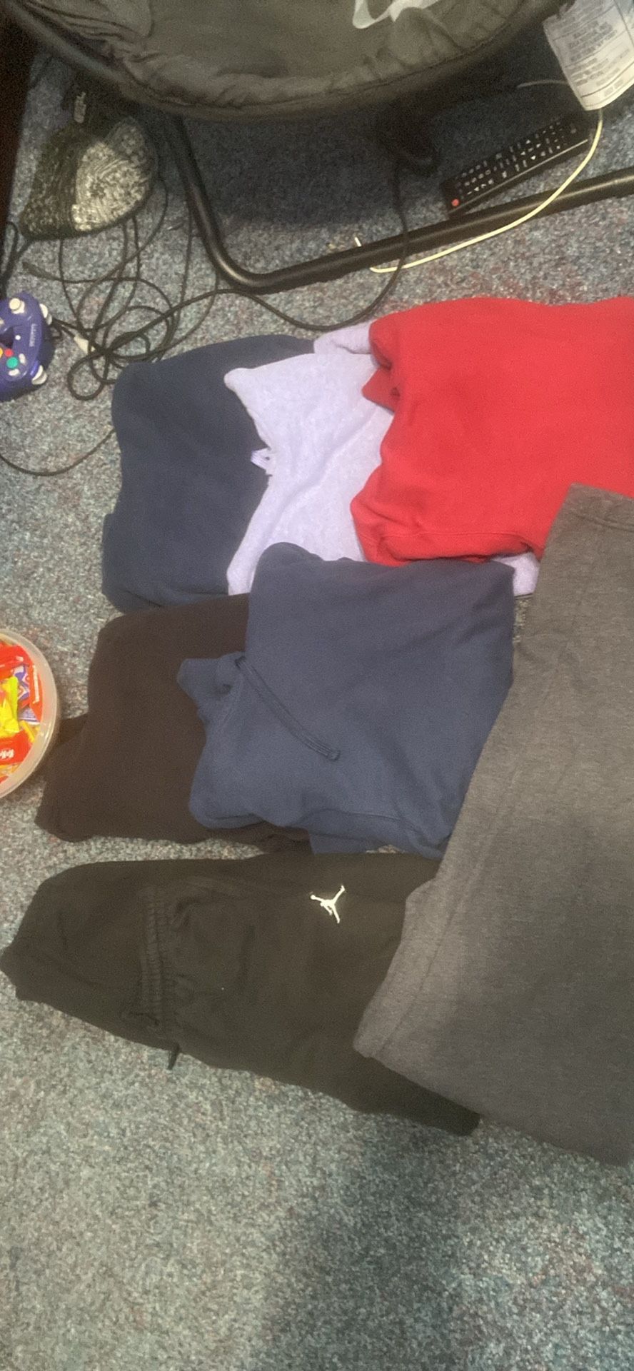 Men’s Size Small Bundle Hoodies And Sweats