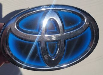 10-13 Front Bumper Prius Emblem + Plastic Bumper Cover(silver)