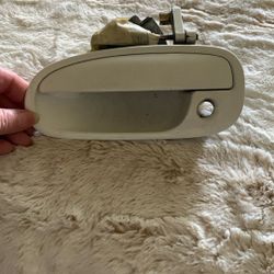 Driver side Door Handle 96-98