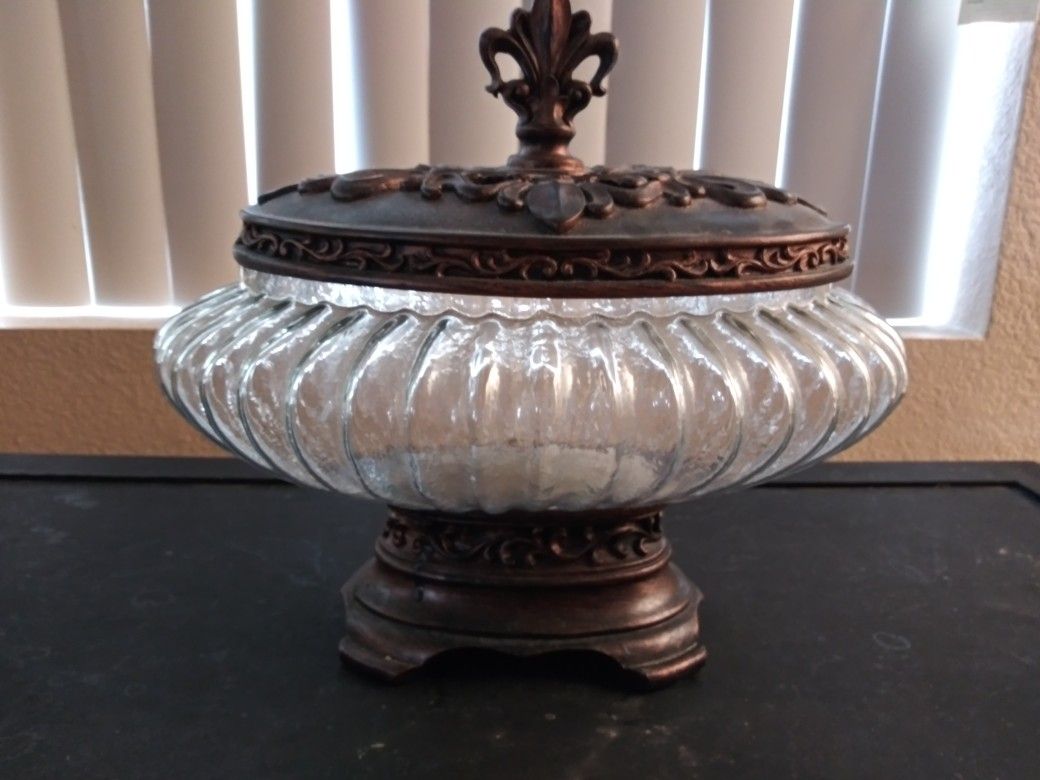Kirklands Potpourri Holder