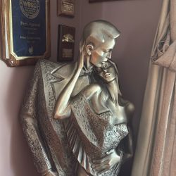 Home Decor Statue (Offer Price)
