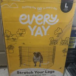 Freestanding Metal Pet Gate