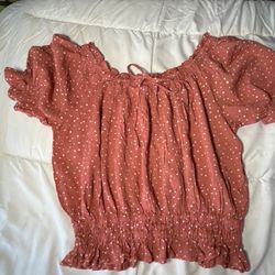 Coral Off The Should Crop Top Medium Wallflower