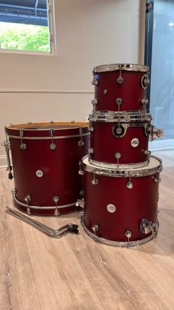 DW - Design Series - 4 pieces (like a new)