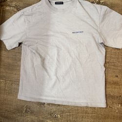 Balenenciage shirt