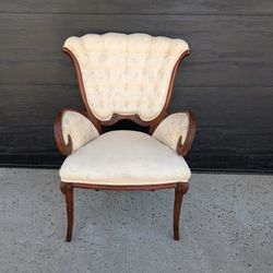 Beautiful Vintage Hollywood Regency Style Tufted Armchair Parlor Chair