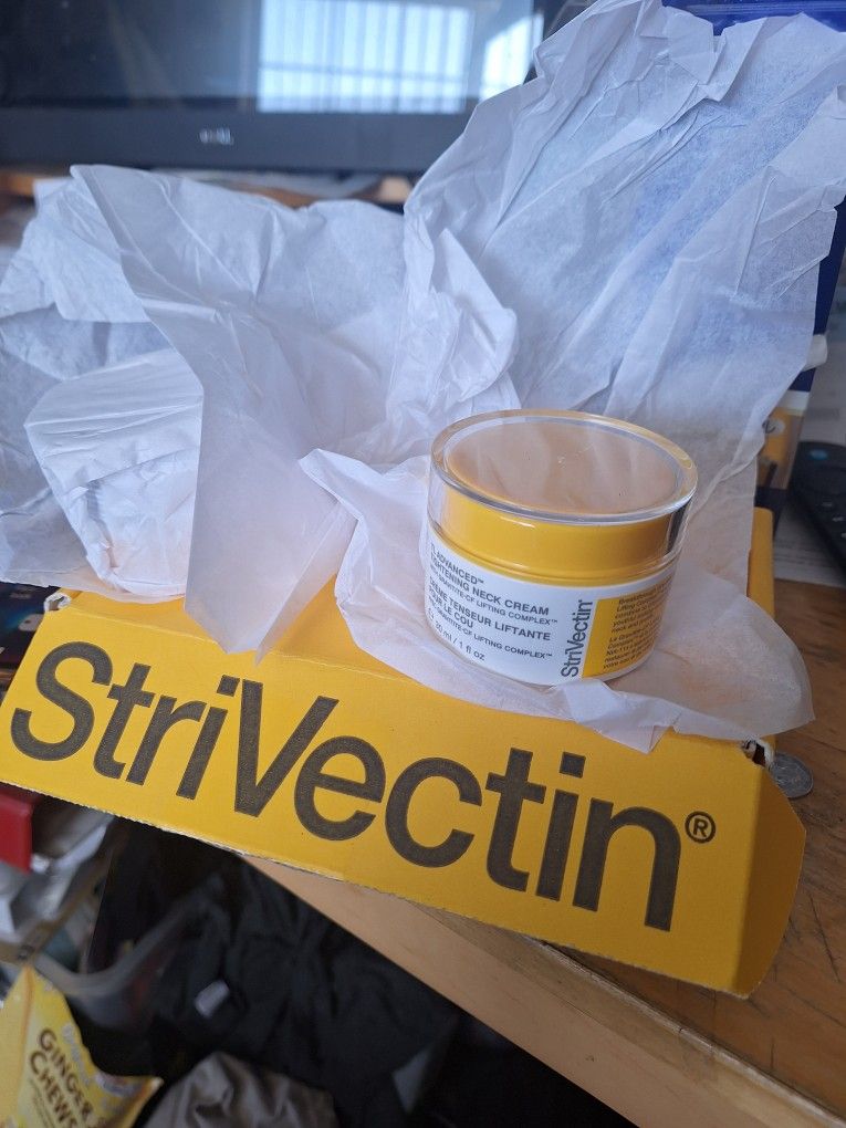 StriiVectin TIGHTEN & LIFT ADVANCED NECK CREAM