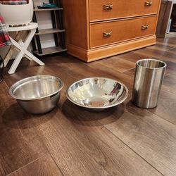 2 polished stainless steel mixing bowls & tall stainless steel cylindrical container/kitchen utensil holder, great condition