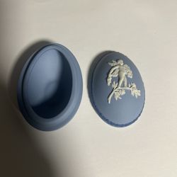 Wedgewood England blue jasper trinket box
