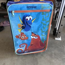 Child’s Luggage - Nemo & Dory
