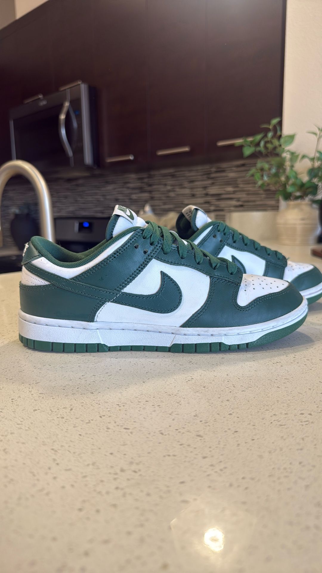 Nike Dunks Varsity green