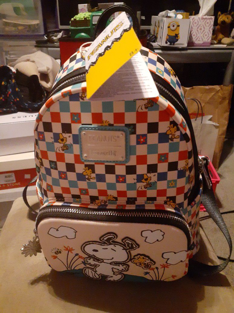 Loungefly Hallmark Exclusive Peanuts Snoopy & Woodstock  Mini Backpack- NWT 
