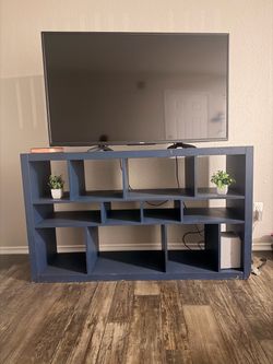 Tv stand/bookshelf NEED GONE ASAP