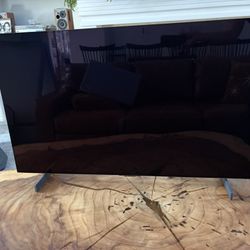 4k 42” LG C2 OLED tv/gaming monitor 120hz