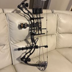 Blackout S3 Bow