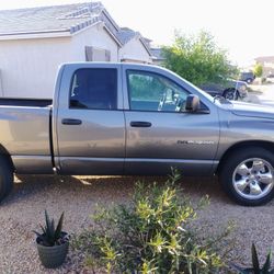 2005 Dodge Ram 1500 Quad cab 