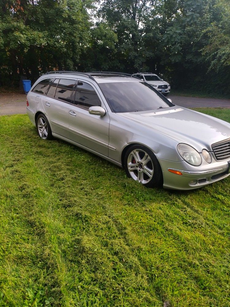 2005 Mercedes-Benz E-Class Wagon