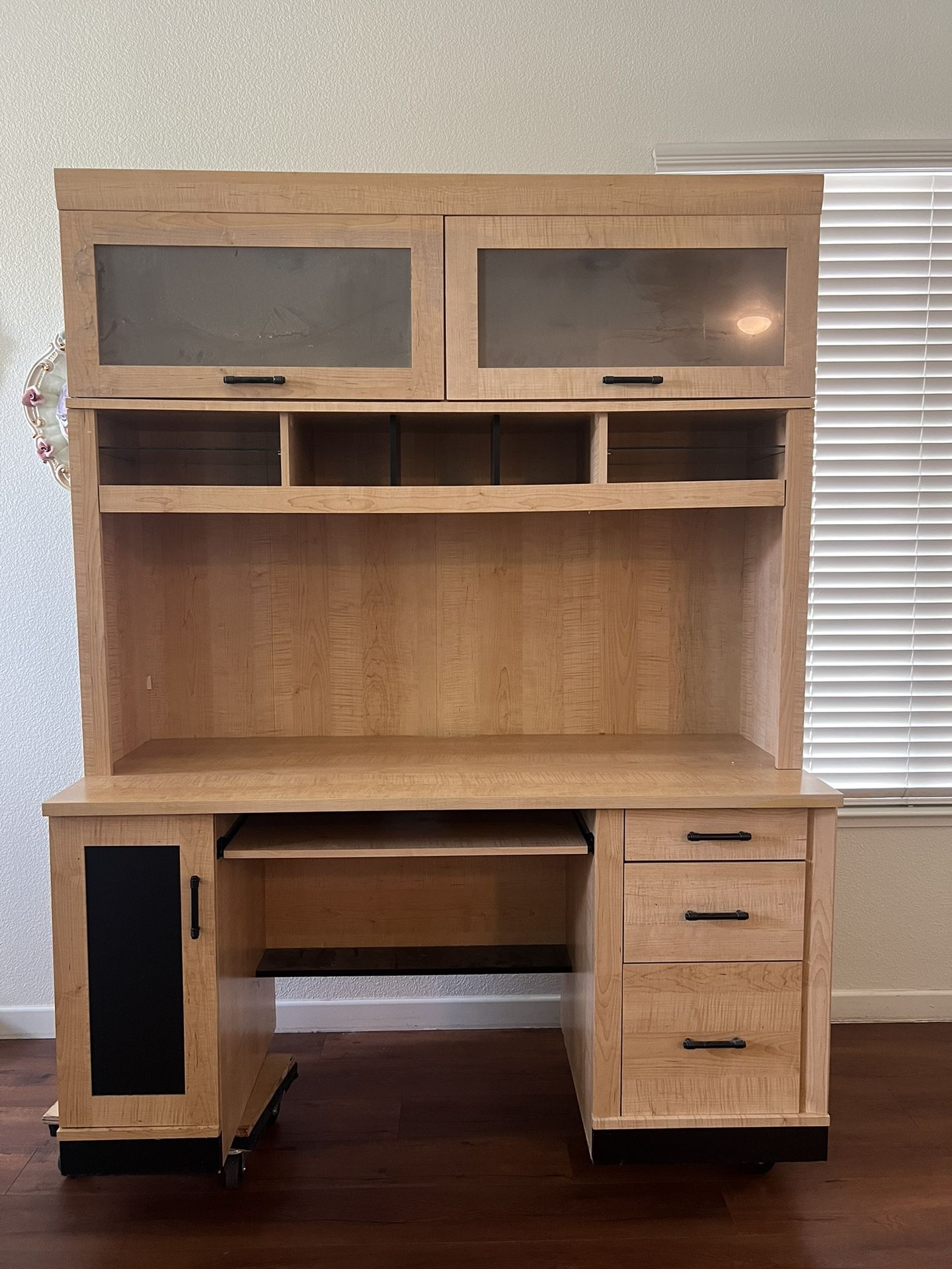 Office Computer Desk With Hutch