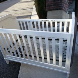 Crib Good Condition 