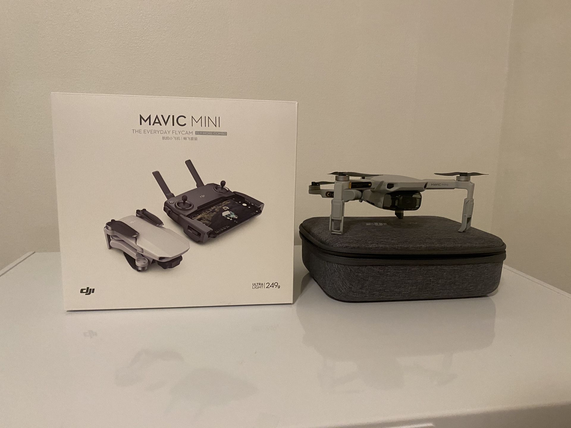 Brand new condition DJI mavic mini fly more combo with extras only flown 5 times