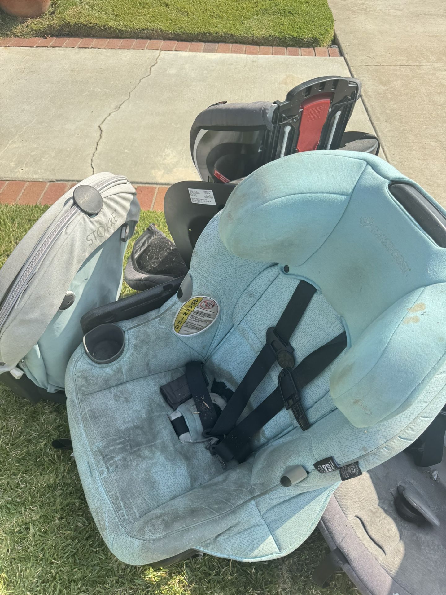 Almost Free Kids Car seat For Pick Up