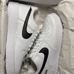 Nike Air Force 1 Low Supreme White Black Size 9.5